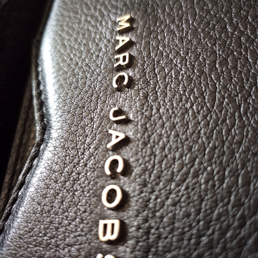 Authentic Mark Jacobs Envelope Black Leather Smal… - image 2